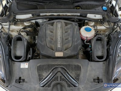 PORSCHE MACAN - 7