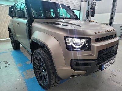 LAND ROVER DEFENDER - 5