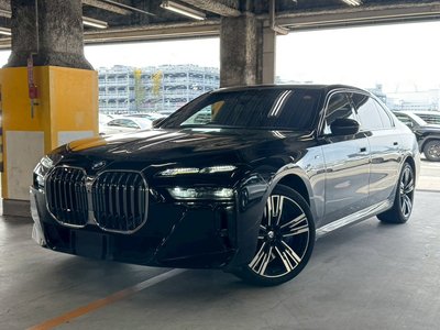 BMW 7 SERIES - 8