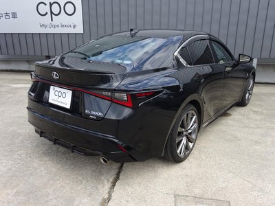 2021 Lexus IS 照片 8