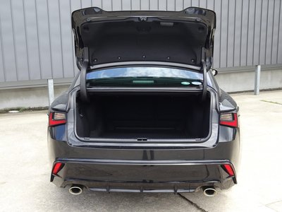 2021 Lexus IS — миниатюра 21