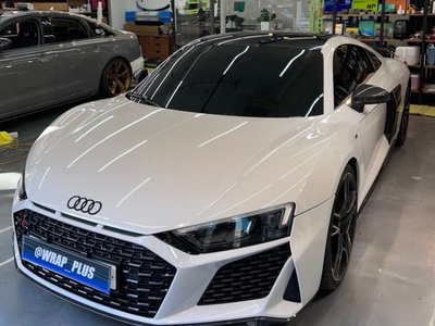 AUDI R8 - 1