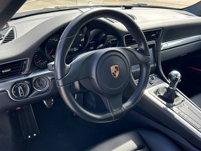 PORSCHE 911 CARRERA - 4