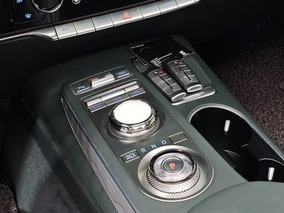 2022 Genesis GV70 photo 9