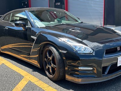 NISSAN GT-R - 3