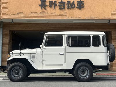 TOYOTA LAND CRUISER 40