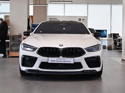 BMW M8 - 2