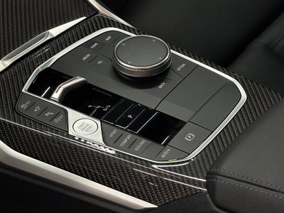 صورة 9 لـ 2024 BMW 3 SERIES