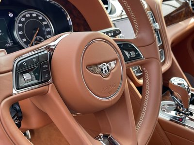 صورة مصغرة 21 لـ 2017 Bentley BENTAYGA