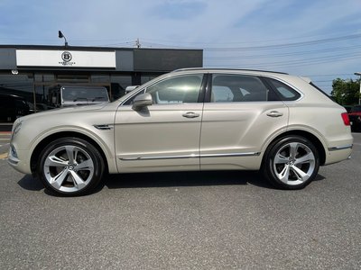 2017 Bentley BENTAYGA photo 4