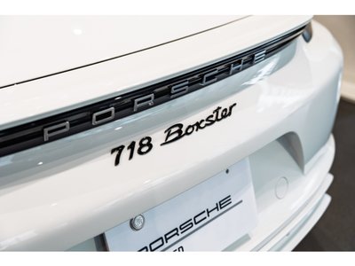 2024 Porsche 718 — миниатюра 17