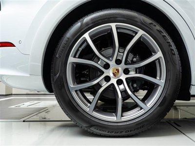 PORSCHE CAYENNE - 8