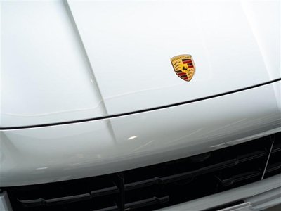 PORSCHE CAYENNE - 9