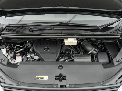 2024 Lexus LM — миниатюра 15