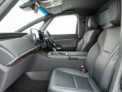 2024 Lexus LM — миниатюра 31