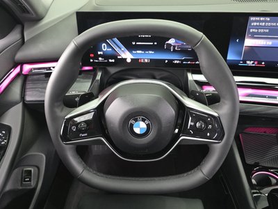 2025 BMW 5 SERIES 缩略图 14