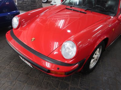 PORSCHE 911 - 4