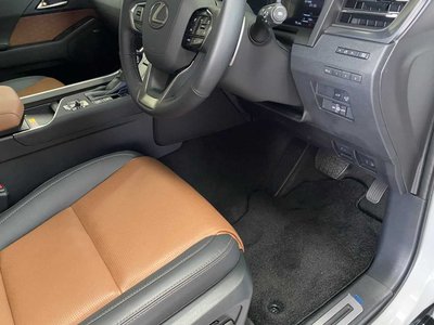 صورة مصغرة 32 لـ 2025 Lexus GX