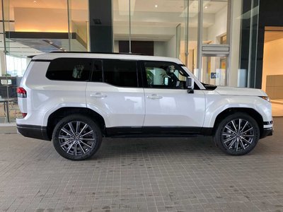 صورة 9 لـ 2025 Lexus GX