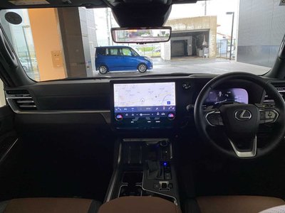 صورة مصغرة 11 لـ 2025 Lexus GX