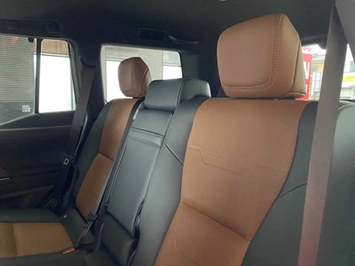 صورة مصغرة 40 لـ 2025 Lexus GX