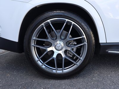 2025 Mercedes-BENZ GLE AMG — миниатюра 13