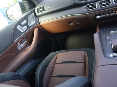 2025 Mercedes-BENZ GLE AMG — миниатюра 21