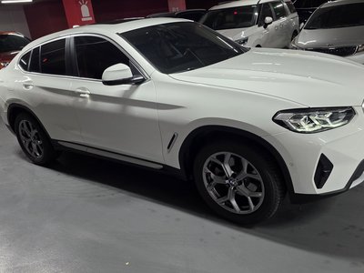 صورة 2 لـ 2024 BMW X4