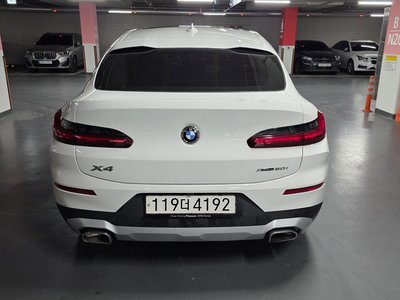 صورة 3 لـ 2024 BMW X4
