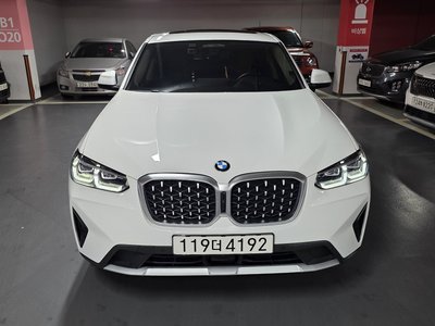 صورة 1 لـ 2024 BMW X4