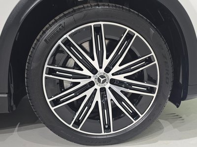 MERCEDES-BENZ EQE - 6