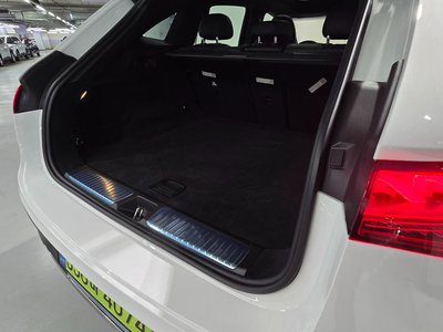 MERCEDES-BENZ EQE - 10