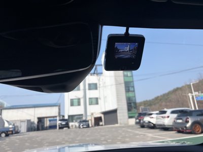 MERCEDES-BENZ GLC - 4