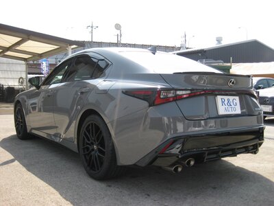 LEXUS IS - 10