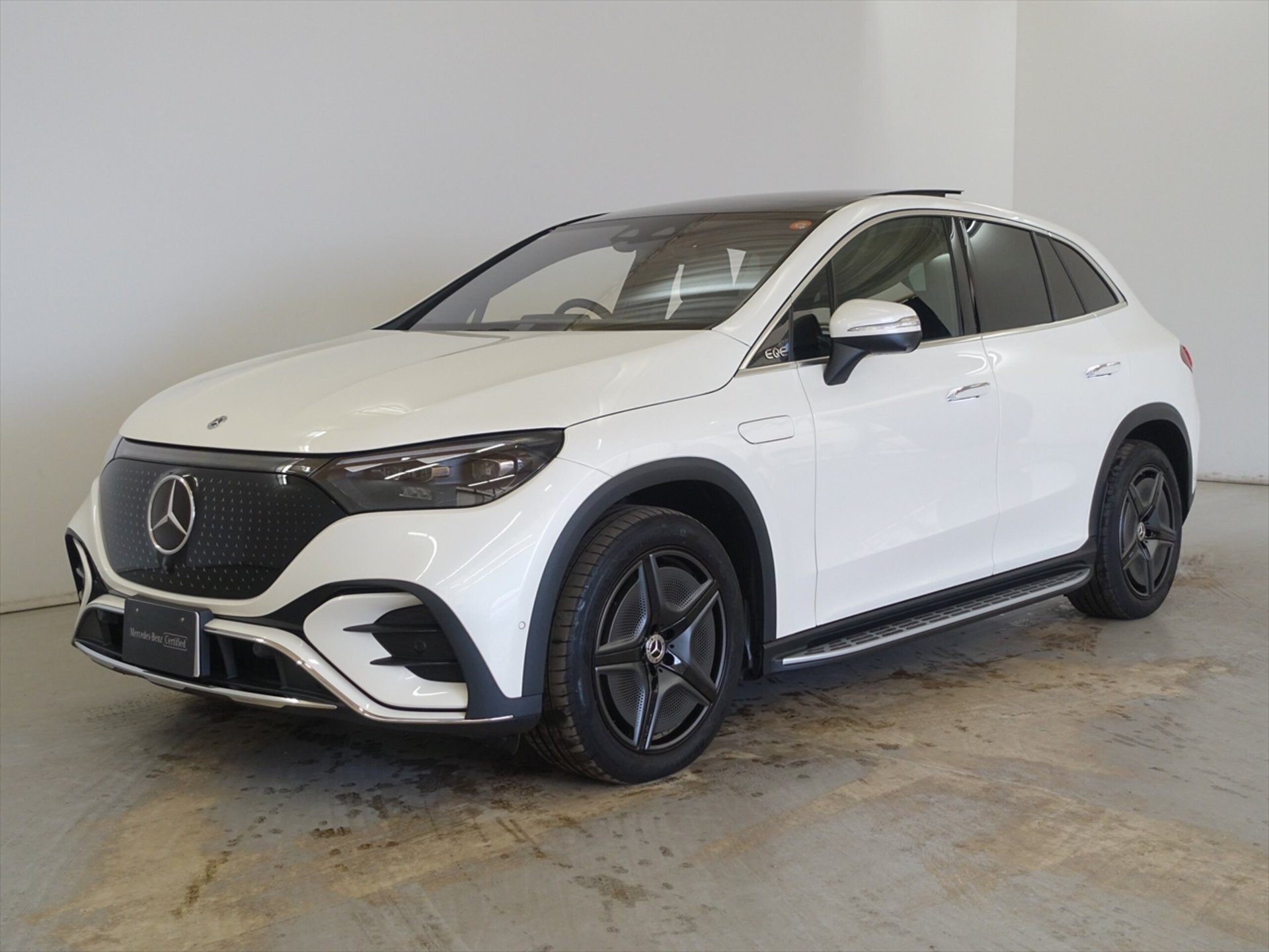MERCEDES-BENZ EQE SUV - View 1
