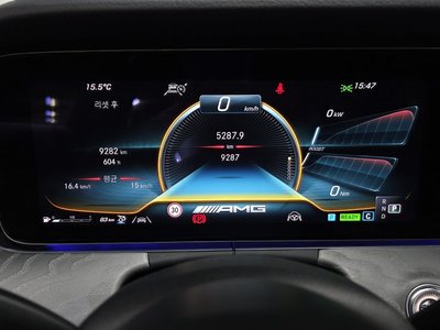 MERCEDES-BENZ GT AMG - 9