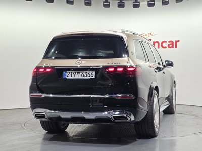 MERCEDES-BENZ GLS - 4