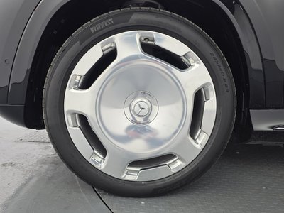 MERCEDES-BENZ GLS - 6