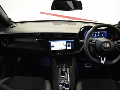 صورة 5 لـ 2025 ALFA Romeo JUNIOR