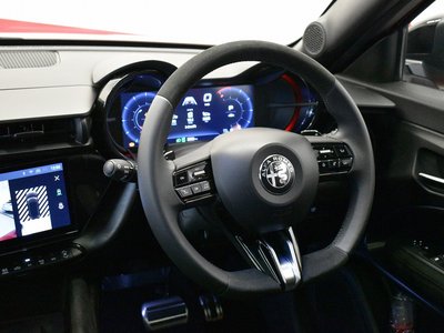 صورة 7 لـ 2025 ALFA Romeo JUNIOR