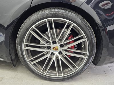 PORSCHE PANAMERA - 8