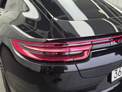 PORSCHE PANAMERA - 10