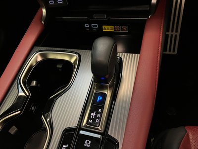 صورة مصغرة 22 لـ 2023 Lexus RX