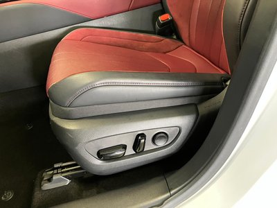 صورة مصغرة 28 لـ 2023 Lexus RX