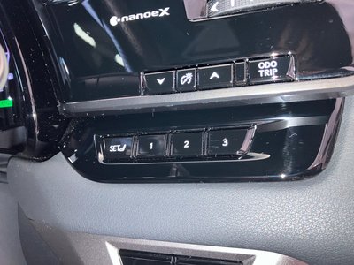 صورة مصغرة 17 لـ 2023 Lexus RX