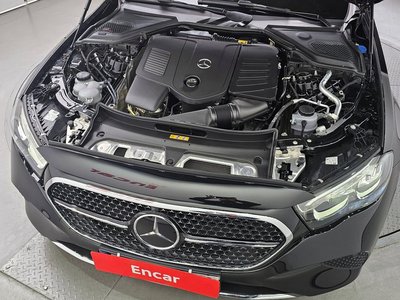 MERCEDES-BENZ E-CLASS - 7