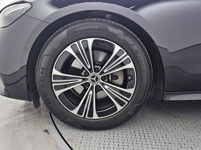 MERCEDES-BENZ E-CLASS - 6