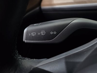 2023 Tesla MODEL Y thumbnail 23
