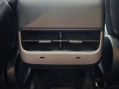 2023 Tesla MODEL Y thumbnail 25