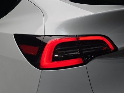 صورة 10 لـ 2023 Tesla MODEL Y